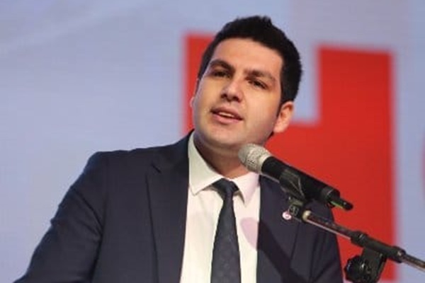 Özgür Bursalı