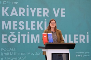 Esther Baouma