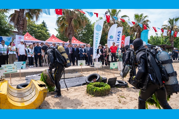 Hayat Kimya ve Limaş Kocaeli sahilini temizledi