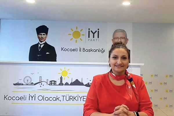 Ebru Kömeçoğlu, İyi Parti Kocaeli İl Başkan Yardımcısı