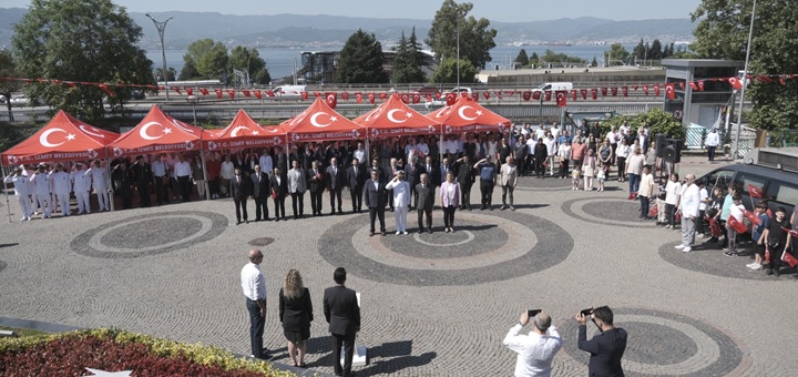 Fatma Başkan Kutlu olsun İzmit’in kurtuluşu, Yaşasın Cumhuriyetimizin ışığı
