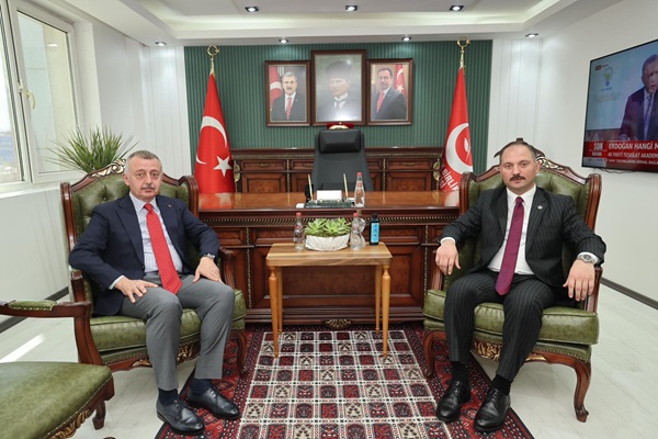 Büyükakın’dan Küpçü’ye Nezaket Ziyareti