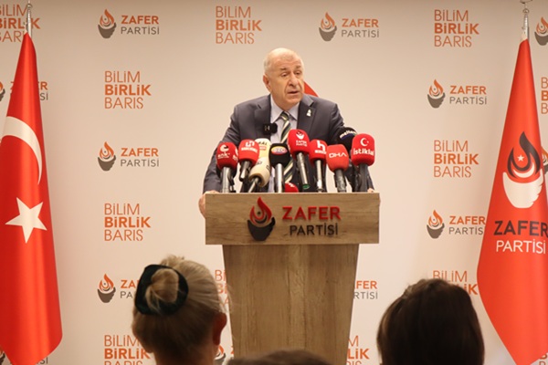 Ümit Özdağ