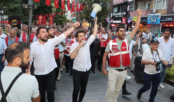 Yürüyüş, İzmit Yürüyüş Yolunda devam etti