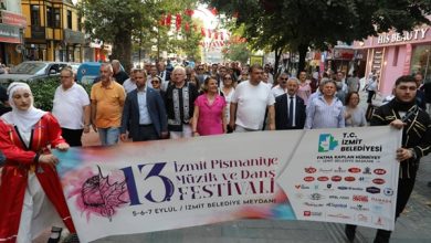 13. Uluslararası İzmit Pişmaniye Müzik ve Dans Festivali kortejle başladı
