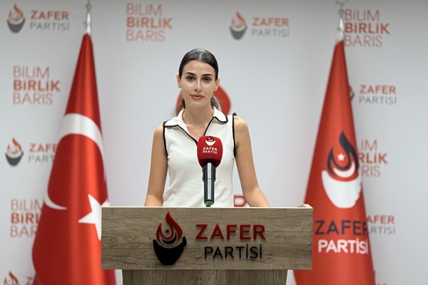 Bu Ülkede Eşyalarının Bile Güvende Olmadığını Kadınlara Gösterdiniz - Şeymanur Aklan