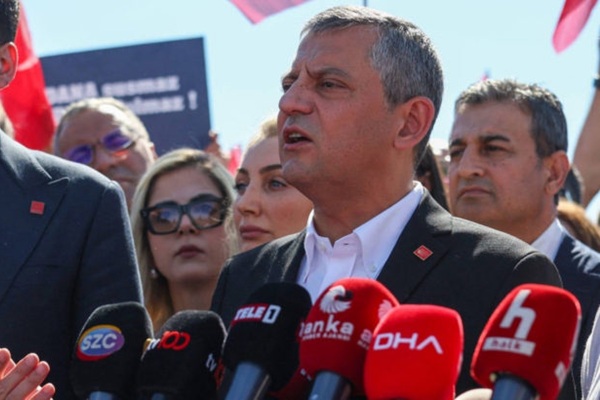 Özel, Hasan Mutlu'ya 'Ak Parti'ye katıl' telefonu geldi
