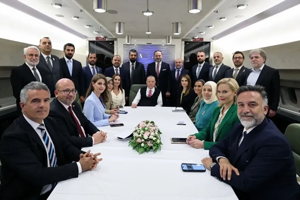 Uçaktaki sorular bir Organize operasyon mu
