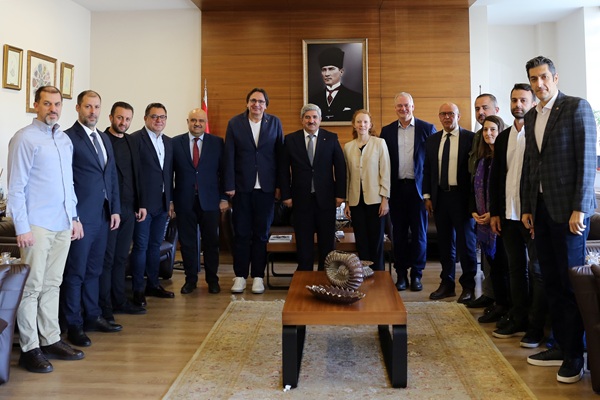 KOTO’yu Lastik-İş ve IndustriALL Küresel Sendikası ziyaret etti