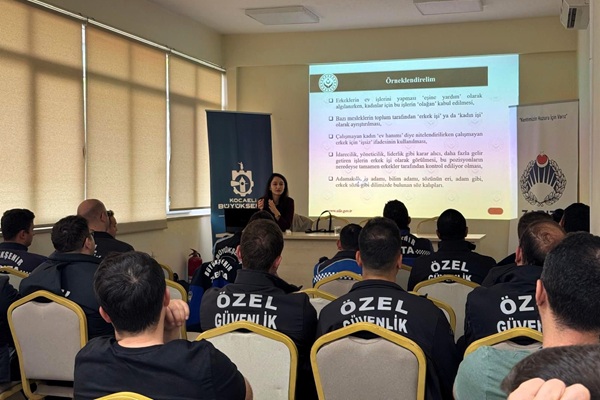 Kocaeli Büyükşehir'den Zabıtaya “şiddet” konulu seminer