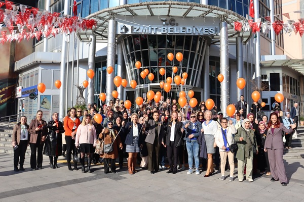 İzmit Belediyesinden kadına yönelik şiddete karşı birlik ve dayanışma çağrısı