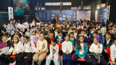 İzmit’te öğrenciler depremi simülasyonla deneyimledi