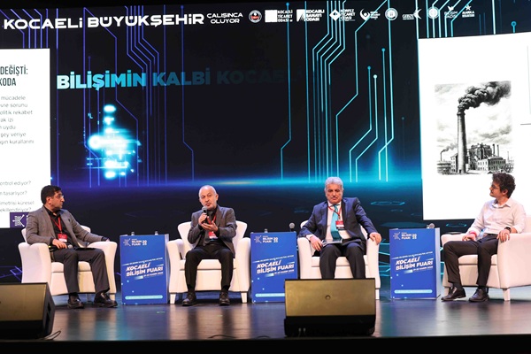 Kocaeli'de 'dijital savaşlar' ve 'adalet' konuşuldu