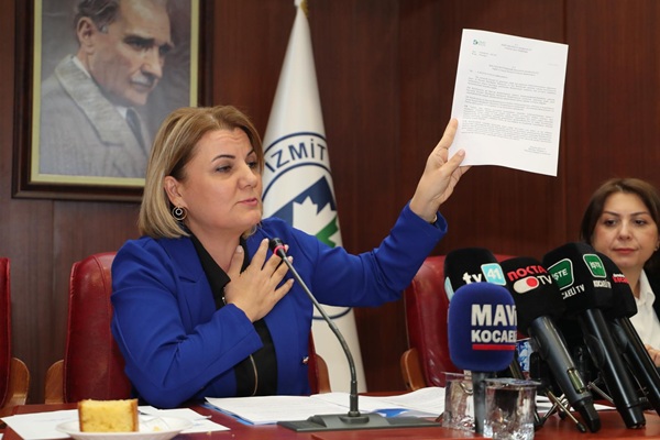 Fatma Başkan Protokolü Gösterdi, Barınakla İlgili Tek Bir Cümle Yok